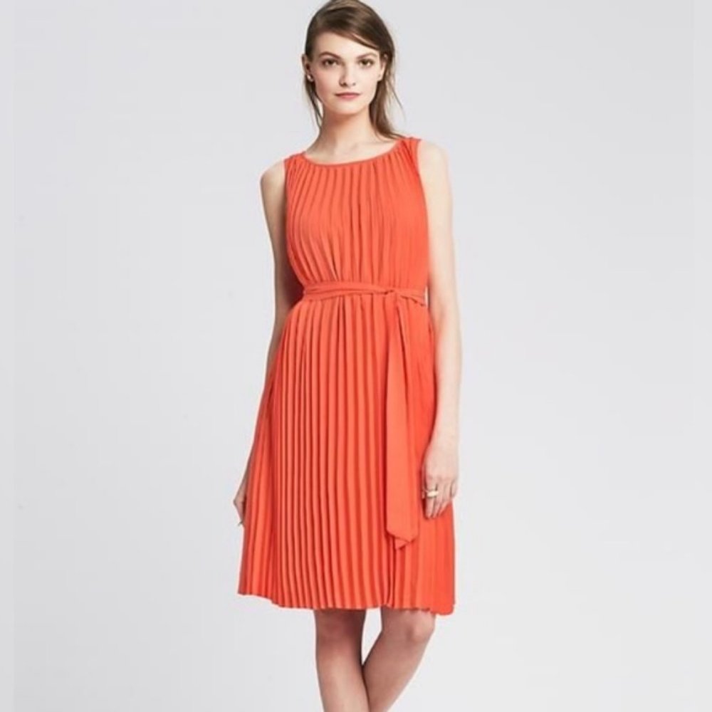 Banana Republic Sleeveless Orange Pleated Dress
